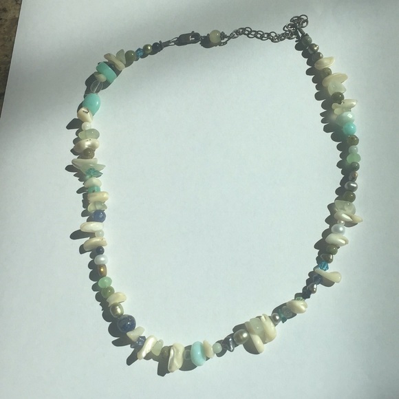 Stone necklace - Picture 1 of 1